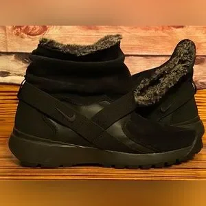 Nike Shoes Nike Golkana Fur Lined Winter Boots Poshmark